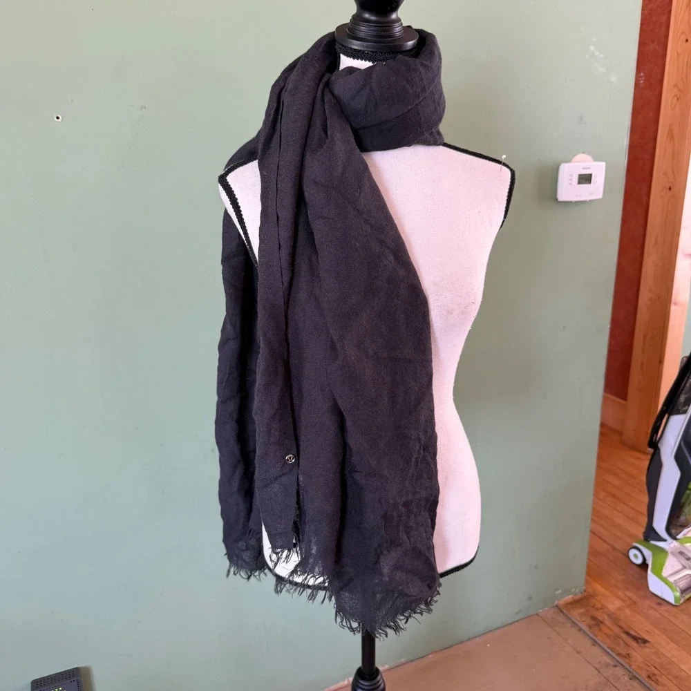 Lululemon Mudra‎ Scarf Deep Coal Frayed Ends Bamboo Rayon Woven 50